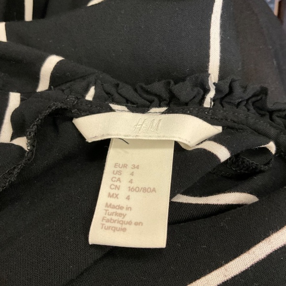 H&M Black Tunic Top Mini Shirt Dress CoverUp Sz 4 Black and White Ruffle Detail - Picture 8 of 9